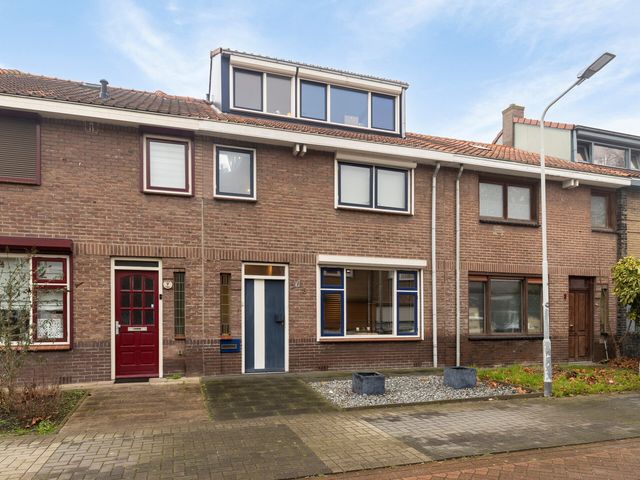 Bernhardstraat 5, Terneuzen