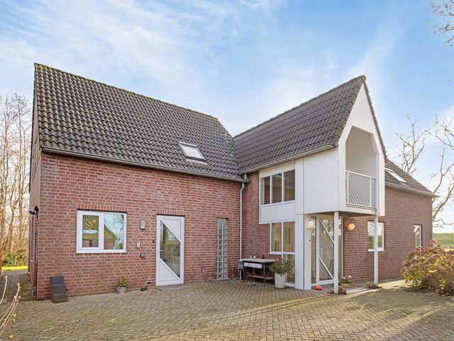 Waarderweg 10, Drongelen