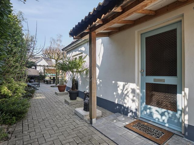 Grotestraat 46, Deest