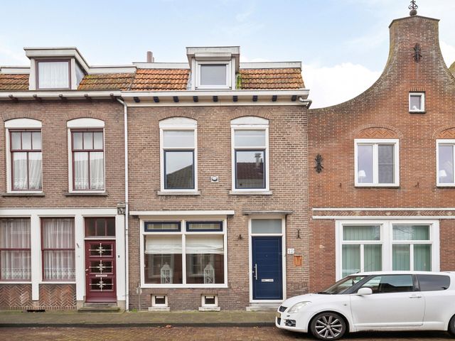 Koninginnestraat 12, IJzendijke