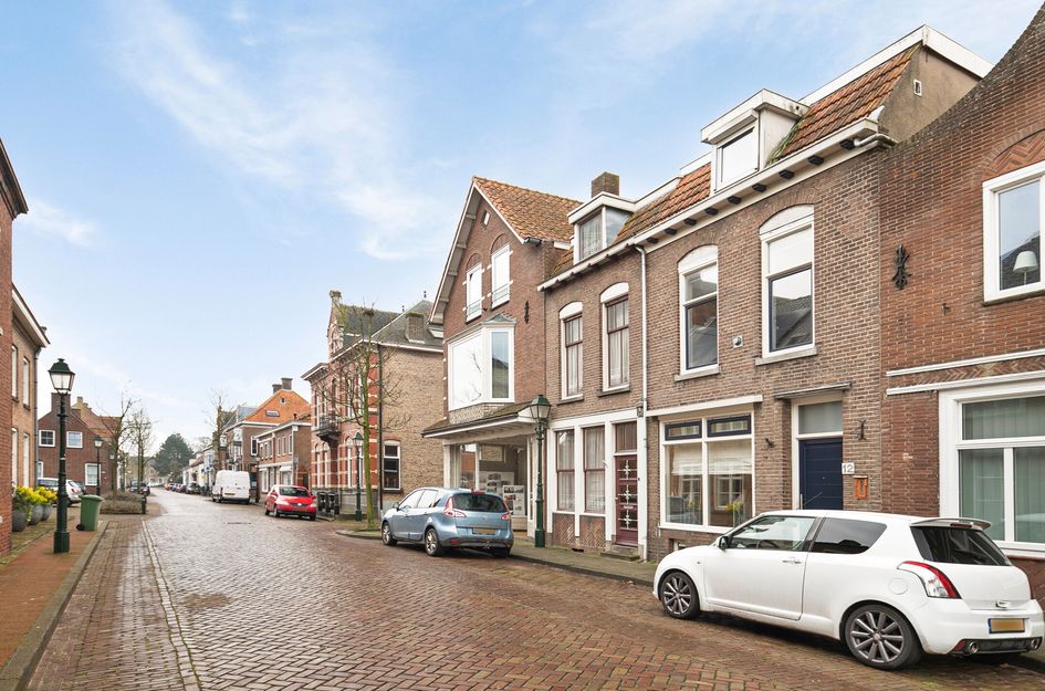 Koninginnestraat 12