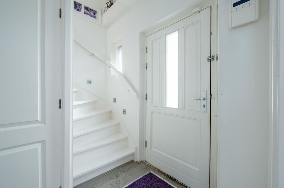 Walraven van Hallstraat 11