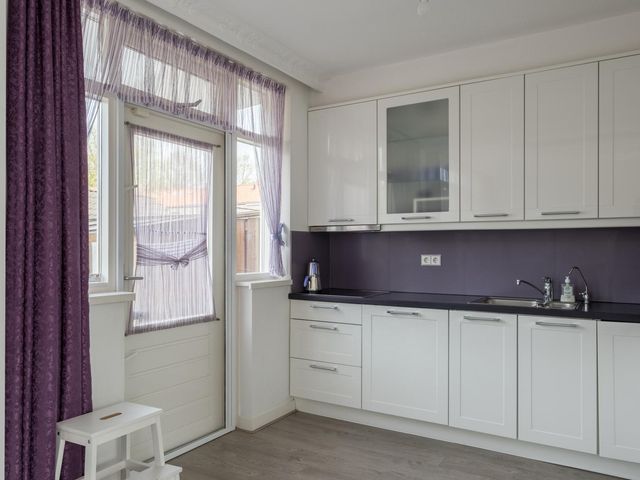 Walraven van Hallstraat 11, Zaandam