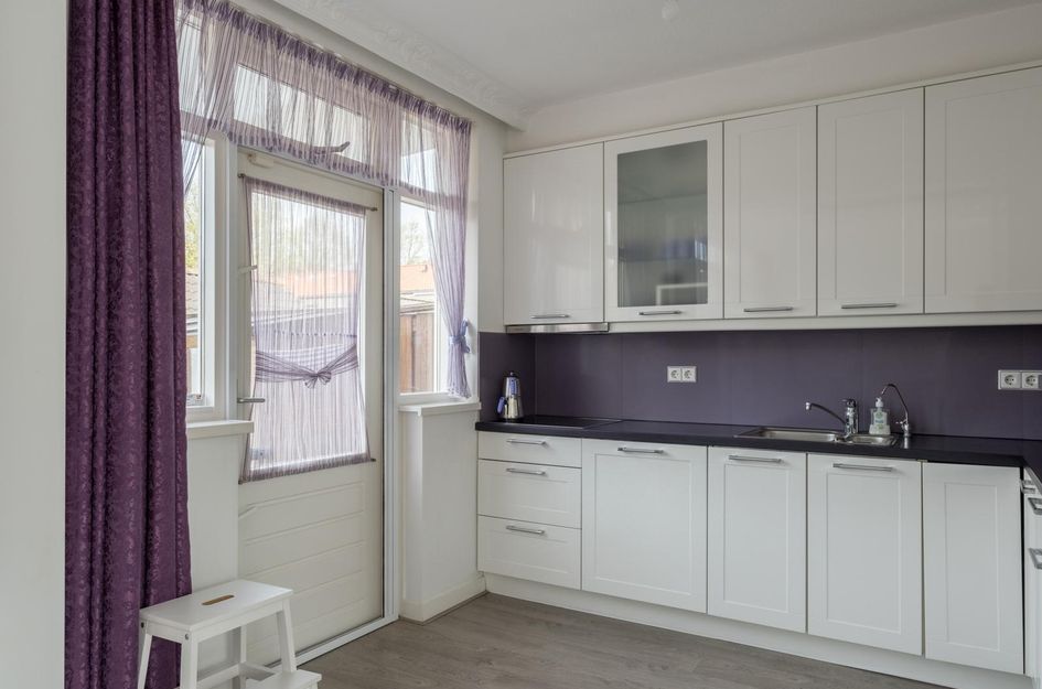 Walraven van Hallstraat 11
