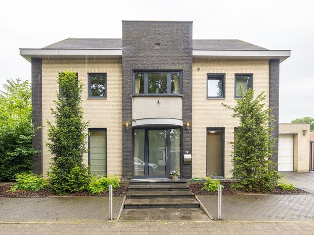 Groesweg 34, Schinveld
