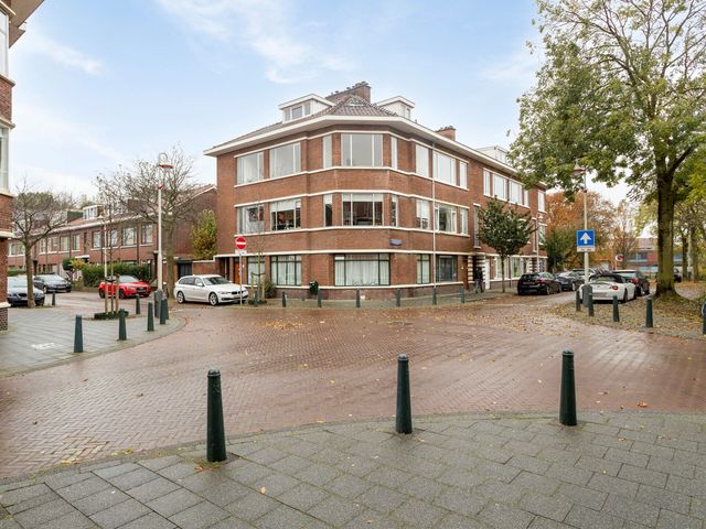 Bragastraat 125, 's-Gravenhage