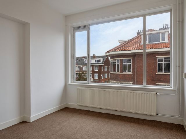 Bragastraat 125, 's-Gravenhage