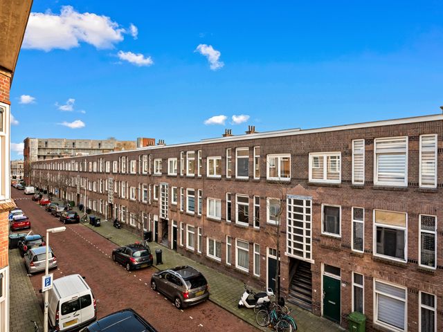 Lyonnetstraat 105, 's-Gravenhage