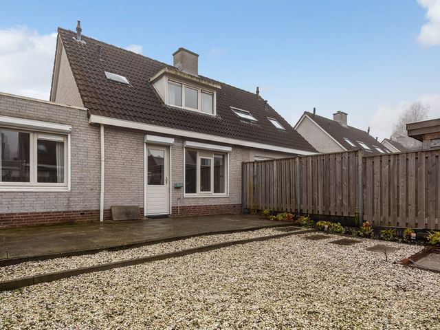 Veerstoep 24, Sliedrecht