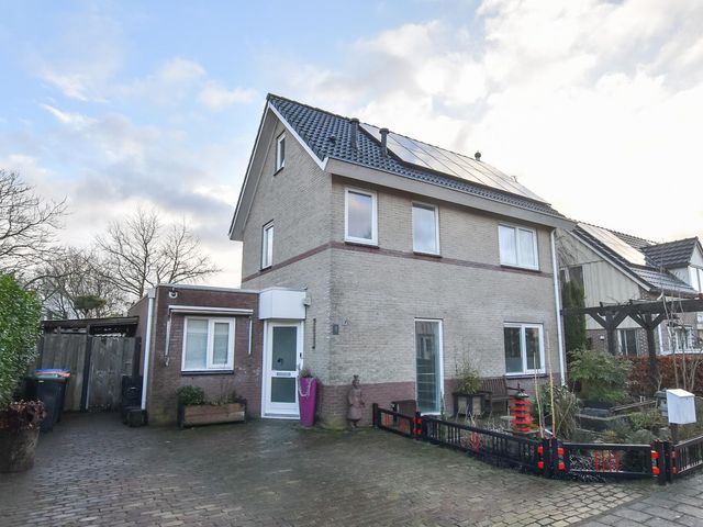 Gaasterland 8, Lelystad