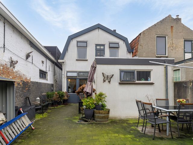 Achterdorp 12, Dirksland