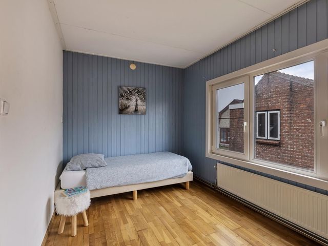 Vaartstraat 19, Philippine