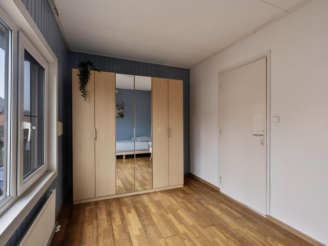 Vaartstraat 19, Philippine