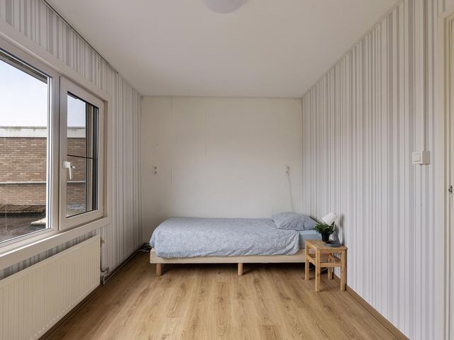 Vaartstraat 19, Philippine