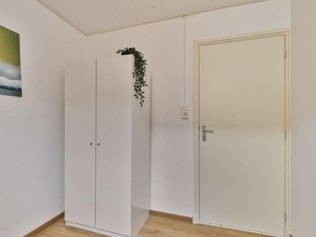 Vaartstraat 19, Philippine
