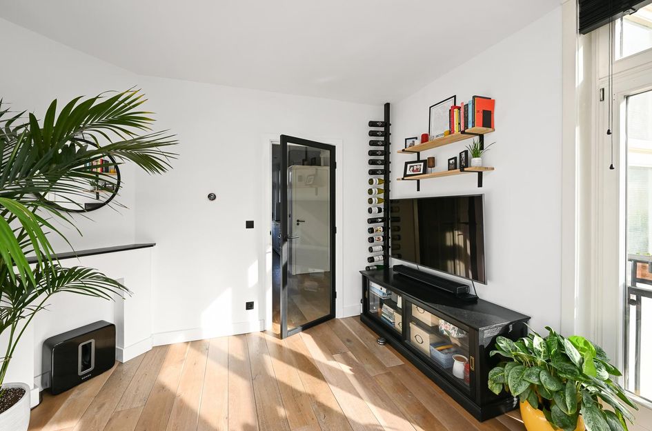Bloys van Treslongstraat 6 1