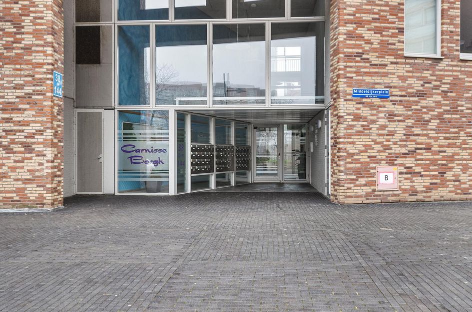 Middeldijkerplein 136