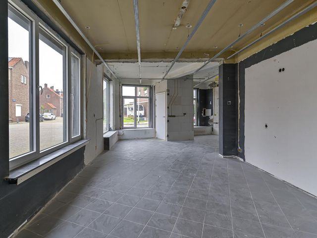 Alberdingk Thijmstraat 35, Venlo