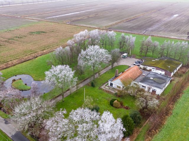 Lindsterlaan 54, Marum