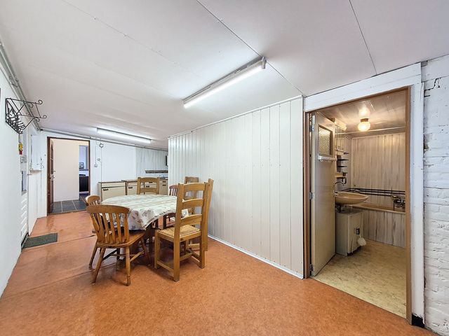 Sasputsestraat 24, Schoondijke