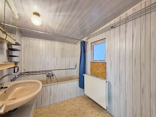 Sasputsestraat 24, Schoondijke
