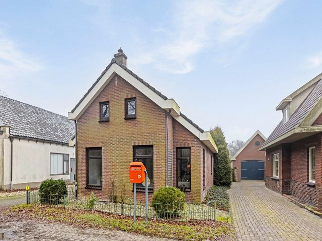 Zuiderdiep 5, Drouwenermond