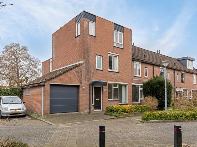 Koperwieklaan 57, Voorschoten