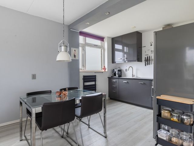 Dijkmeent 19, Almere