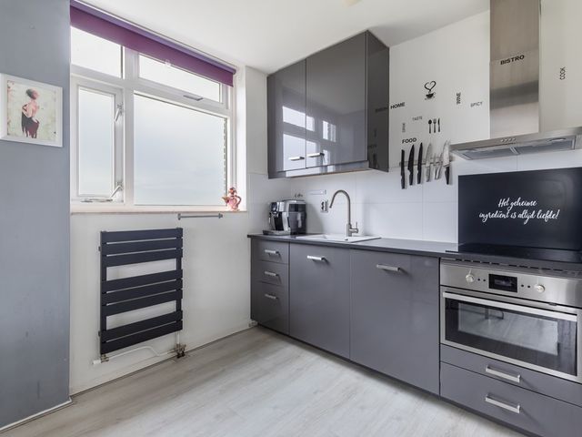 Dijkmeent 19, Almere