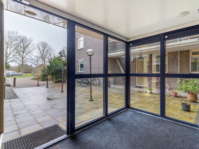 Dijkmeent 19, Almere
