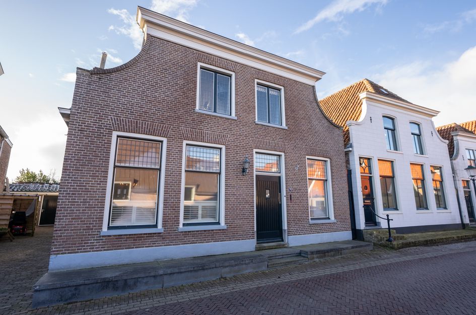 Warmoesstraat 10