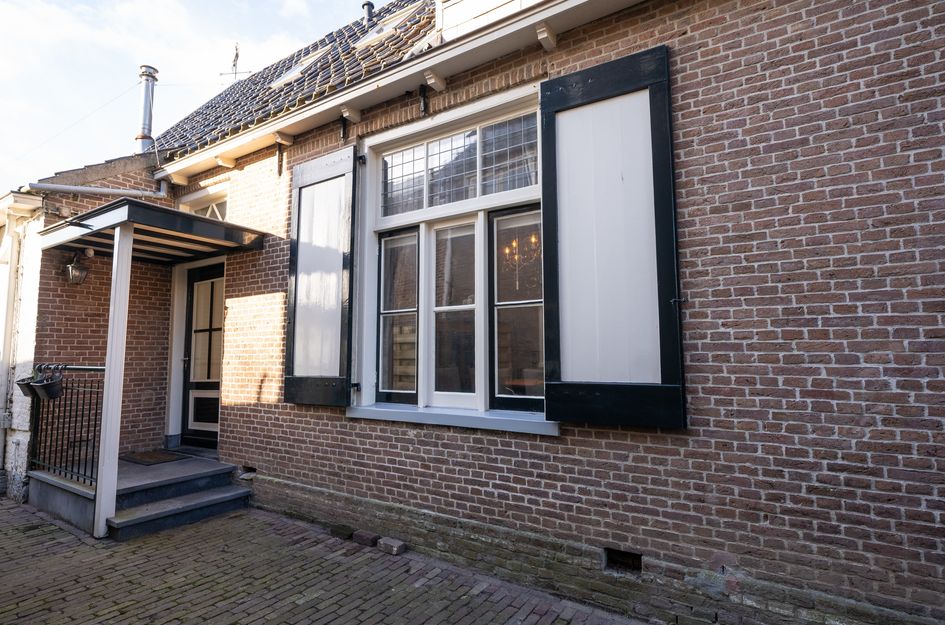 Warmoesstraat 10