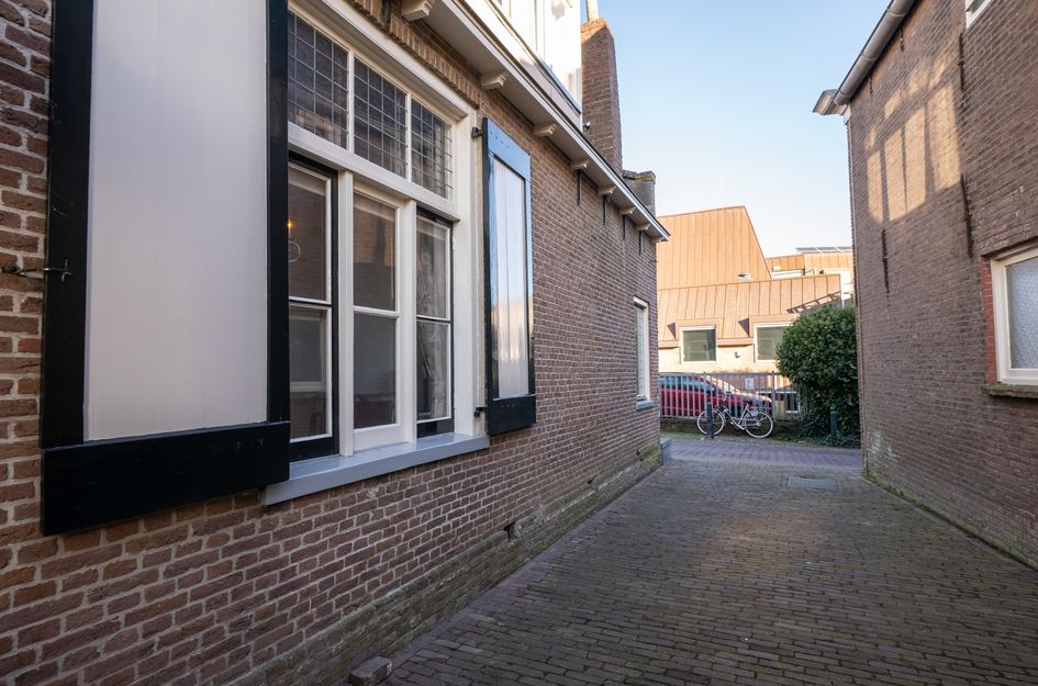 Warmoesstraat 10