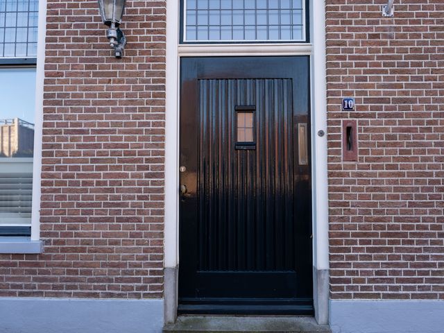 Warmoesstraat 10, Den Burg