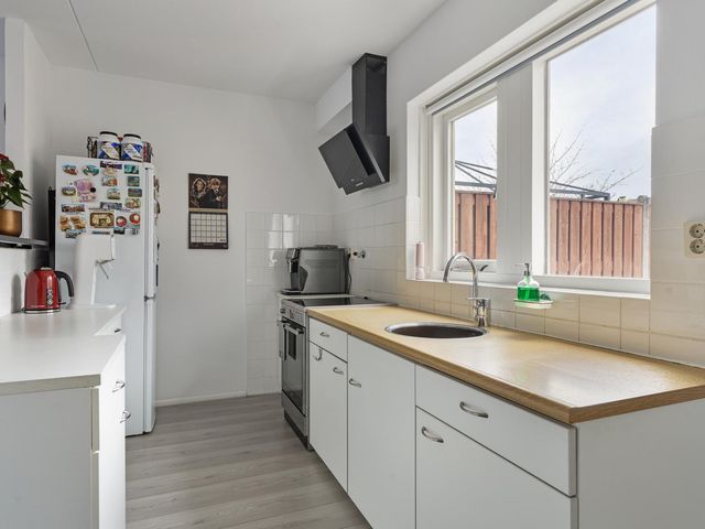 Mede 9, Waalwijk