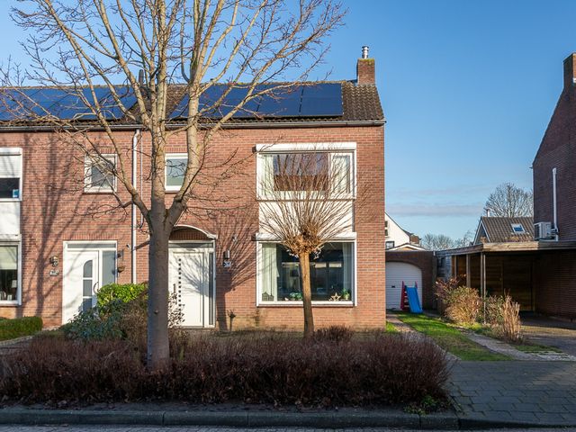 Adriaan Walravenstraat 15, Zaamslag