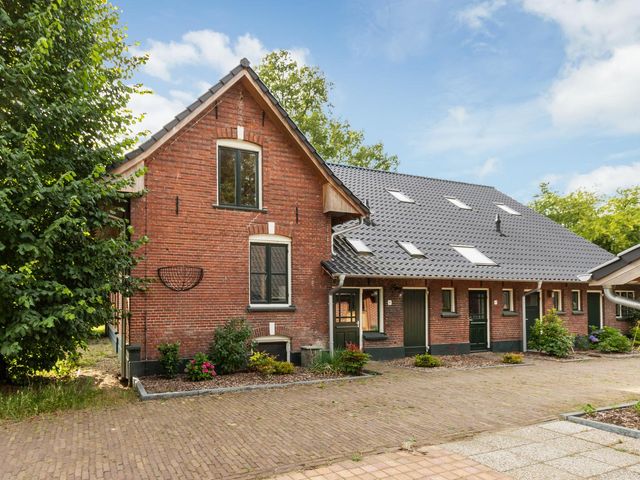 Slaghekkedwarsweg 30, Enschede