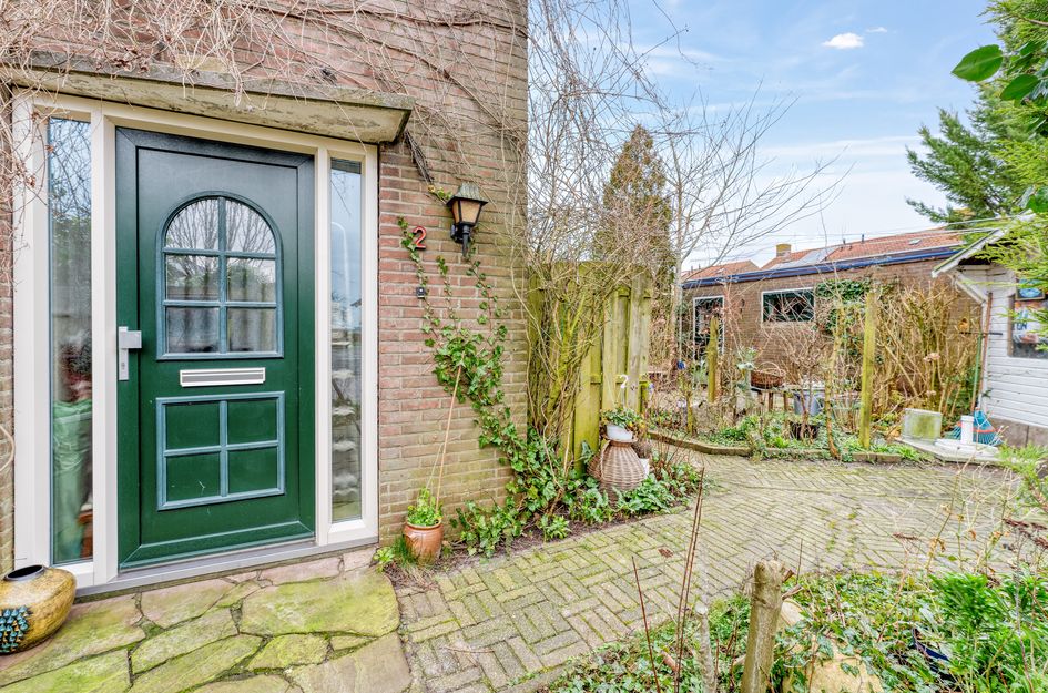 Mr. A. Roeststraat 2