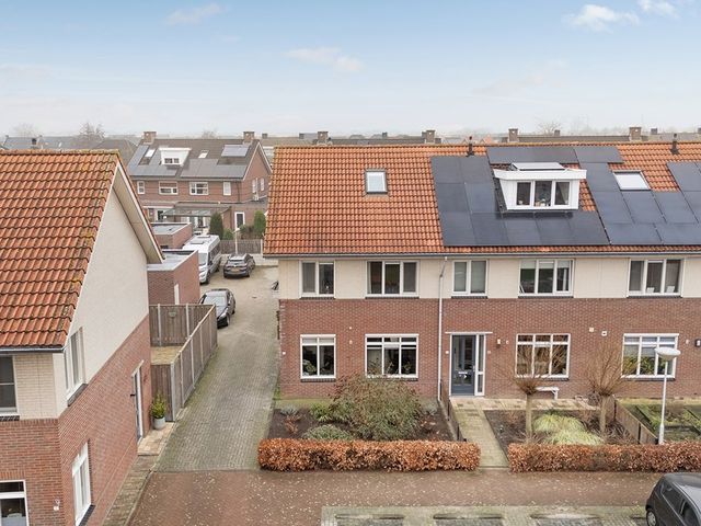 Van Oijstraat 7, Hardenberg