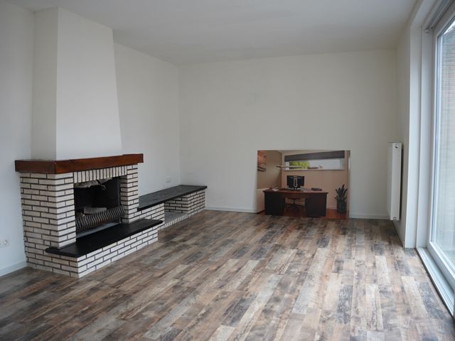Zuidzandsestraat 15, Oostburg