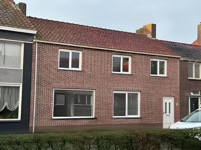 Zuidzandsestraat 15, Oostburg