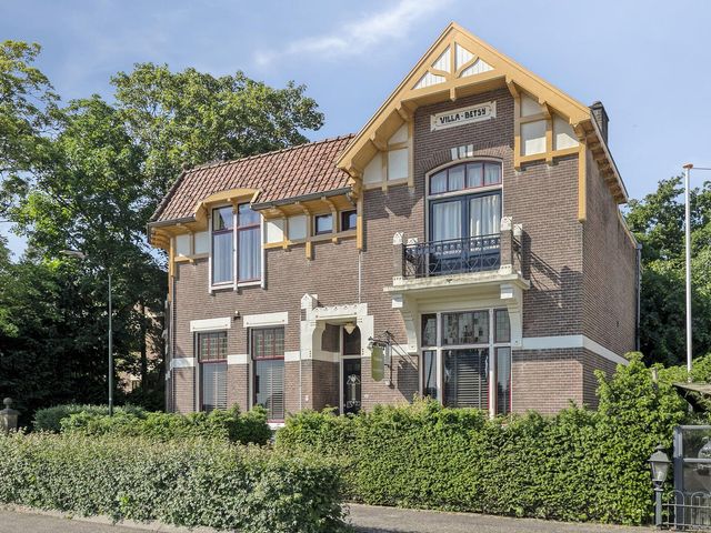 van Heemstraweg 77, Beuningen Gld