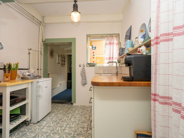 Warmoesstraat 4, Den Burg
