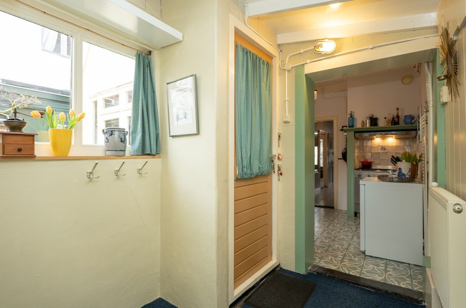 Warmoesstraat 4