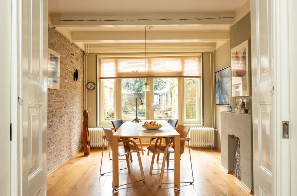 Warmoesstraat 4