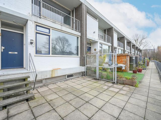 Alphons Diepenbrockhof 55, 'S-Gravenhage