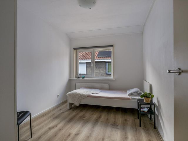 Tholensstraat 143, Terneuzen