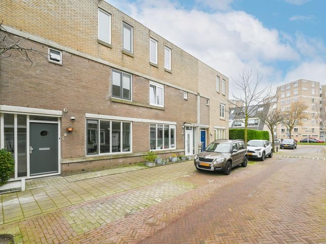 Anton de Komstraat 8, 'S-Gravenhage