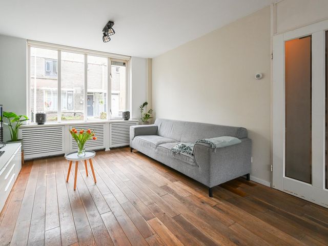 Anton de Komstraat 8, 'S-Gravenhage