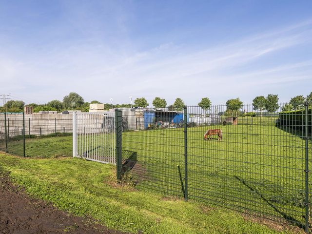 Groenedijk 3, Tiel